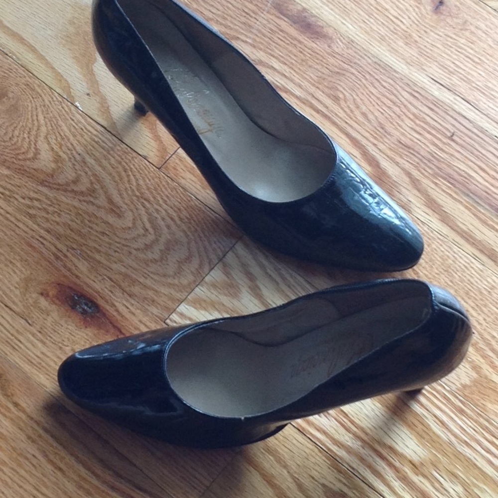 Balenciaga patent leather pumps